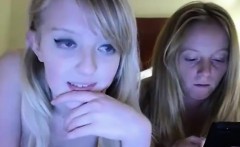 Teen sisters live naked on cam - pornogozo com