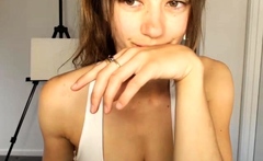 Young amateur teen masturbate in front of her webcam