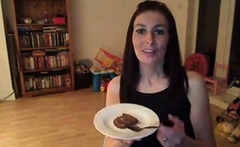 British amateur enjoys some cum on her chocolate cake