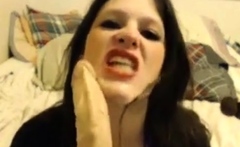 Cam girl dildo's her mouth so messy